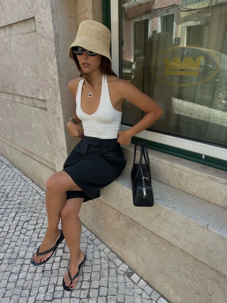 Existen diferentes tipos de formas para llevar este sombrero.