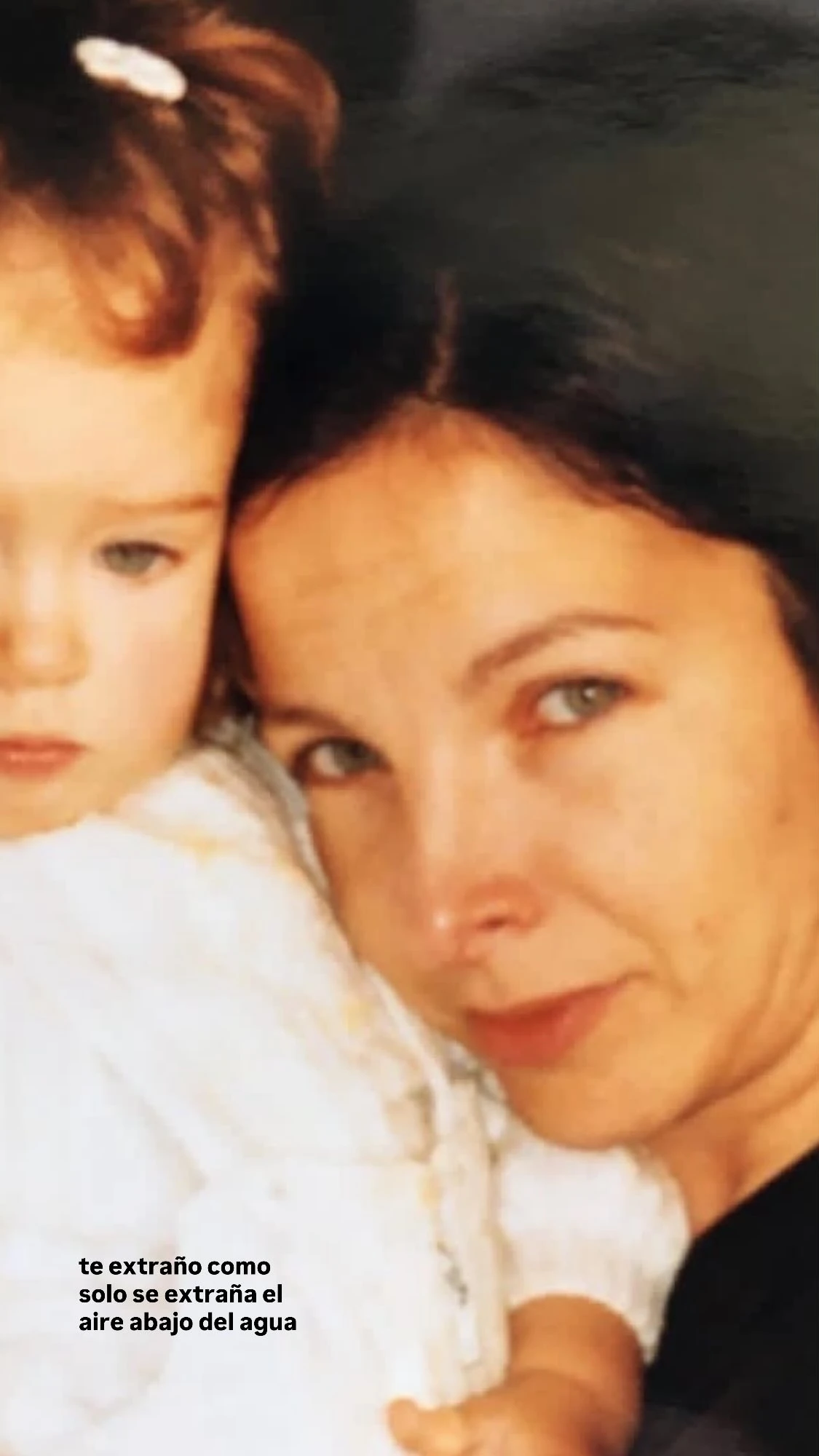 "Te extraño como solo se extraña el aire debajo del agua": el emotivo mensaje de Antonia Bengoechea para su mamá, Alejandra Darín, a un año de su muerte