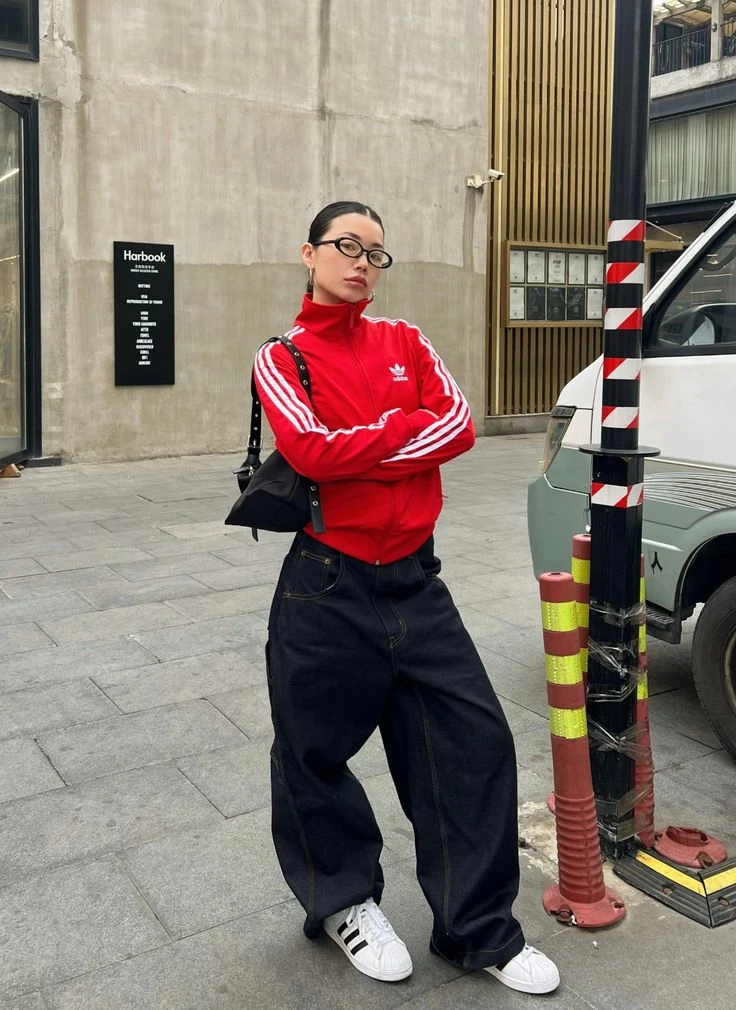 Esta campera ya se apoderó de las calles.