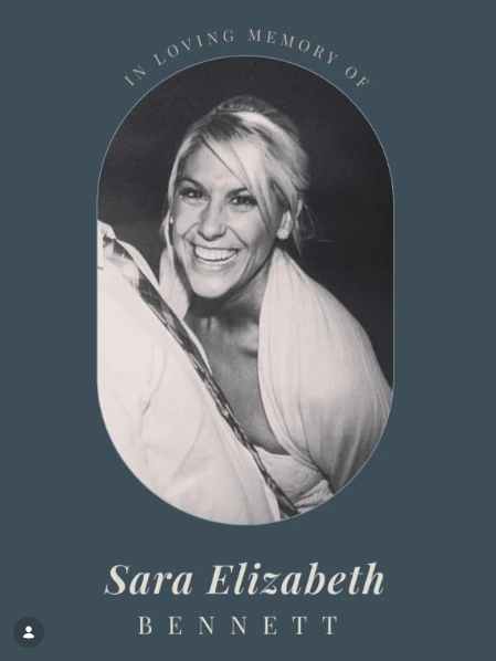 Murió Sara Bennett, la influencer que anunció su propia muerte tras ser diagnosticada con ELA