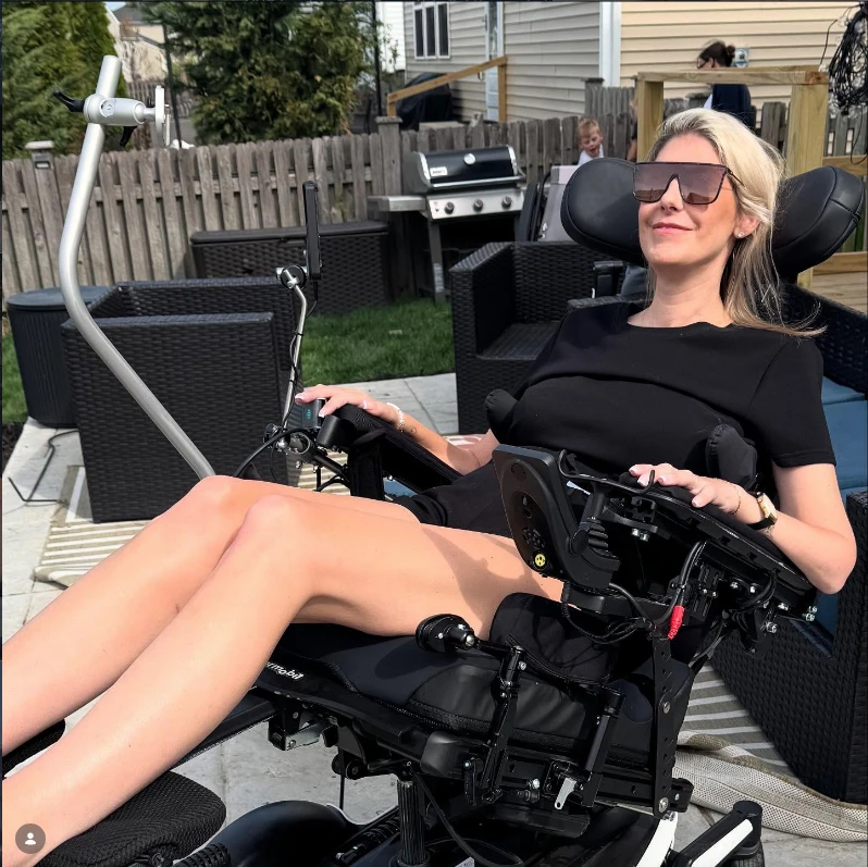 Murió Sara Bennett, la influencer que anunció su propia muerte tras ser diagnosticada con ELA