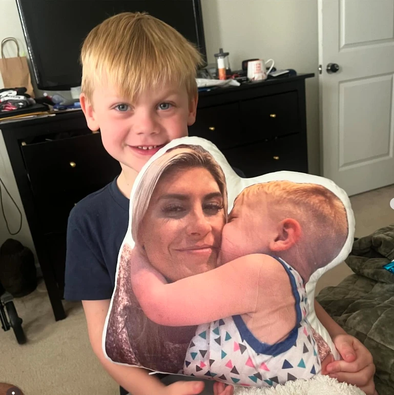 Murió Sara Bennett, la influencer que anunció su propia muerte tras ser diagnosticada con ELA