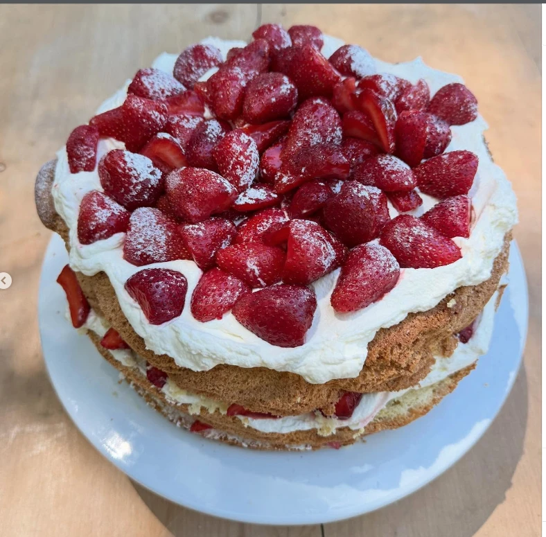 Torta de frutillas clásica (receta familiar de Carola del Bianco)