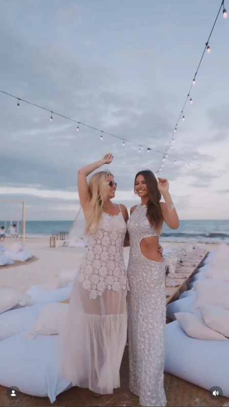 Pampita celebró sus 48 años con una noche mágica frente al mar