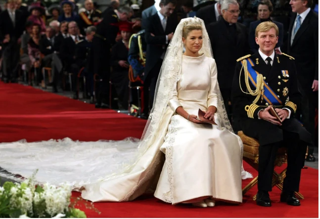 Máxima Zorreguieta llevó un vestido del diseñador Valentino en el día de su boda con el rey Alejandro de los Países bajos. 