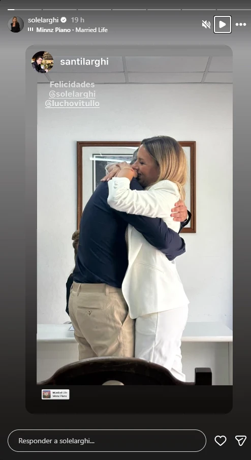 Luciano y Soledad abrazados luego de dar el "Sí, quiero".