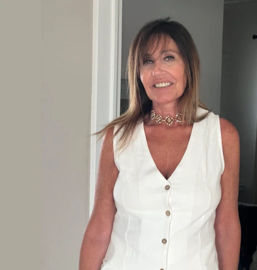 Amaba viajar. Sus redes tiene postales de viaje.