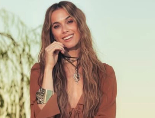 El look total black de Chechu Bonelli en su cumpleaños y plena etapa de soltería