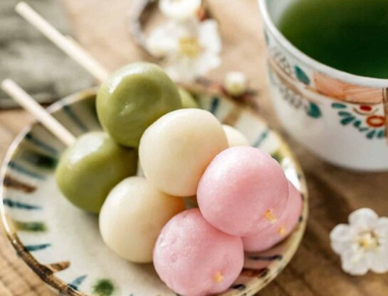 Cómo preparar dango: la receta del dulce japonés más colorido y popular