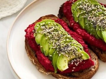 Tostadas francesas rosas: una receta con remolacha