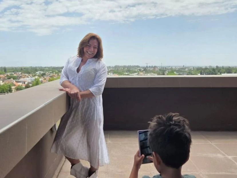 El divertido momento que compartió Lizy Tagliani junto a su hijo, Tati: "La producción de fotos…"