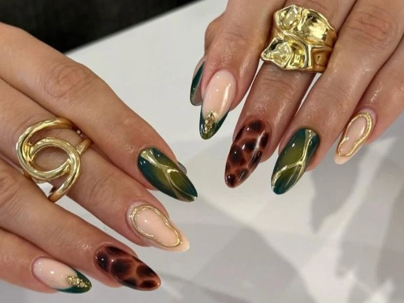 Mix & match: la tendencia en uñas que se impone este 2026