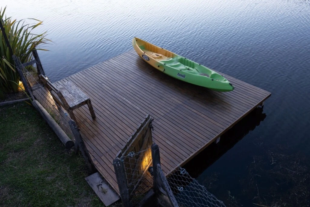Postal idílica del muelle. 