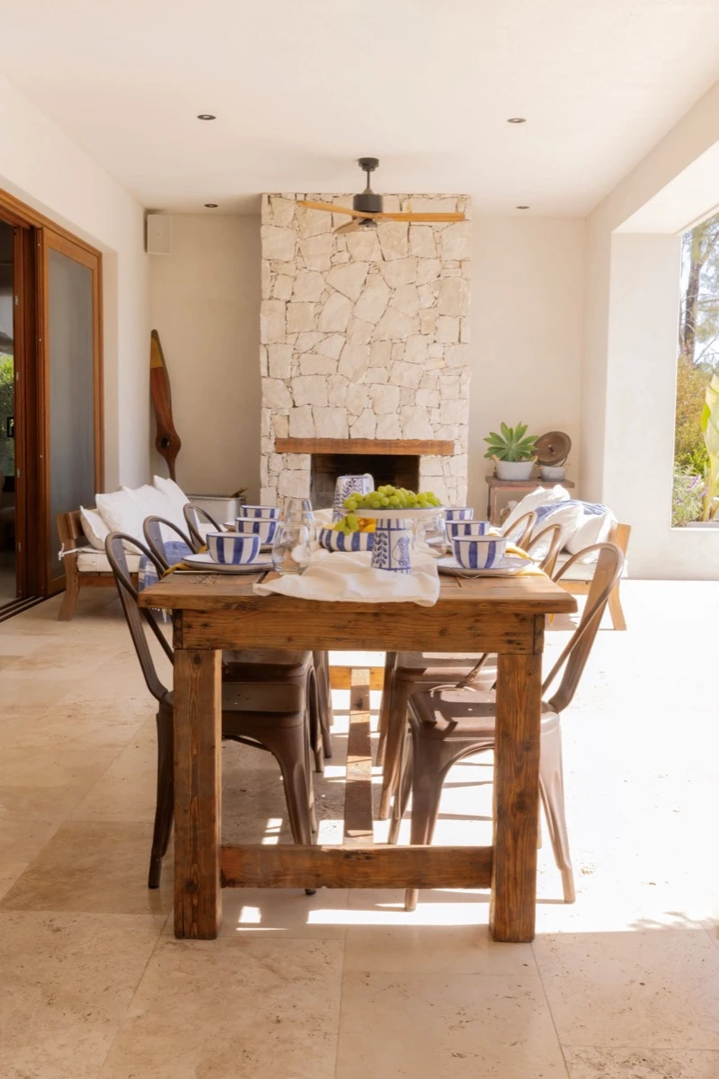 reinterpreta el lenguaje de la arquitectura mediterránea 