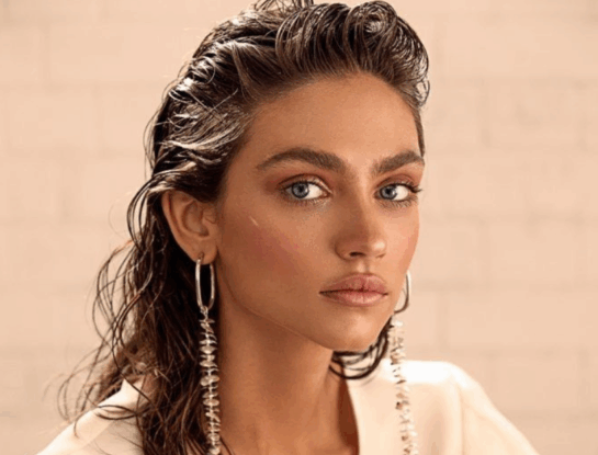 Efecto nostalgia: los 4 peinados clásicos que vuelven a ser tendencia y podés resolver en 5 minutos