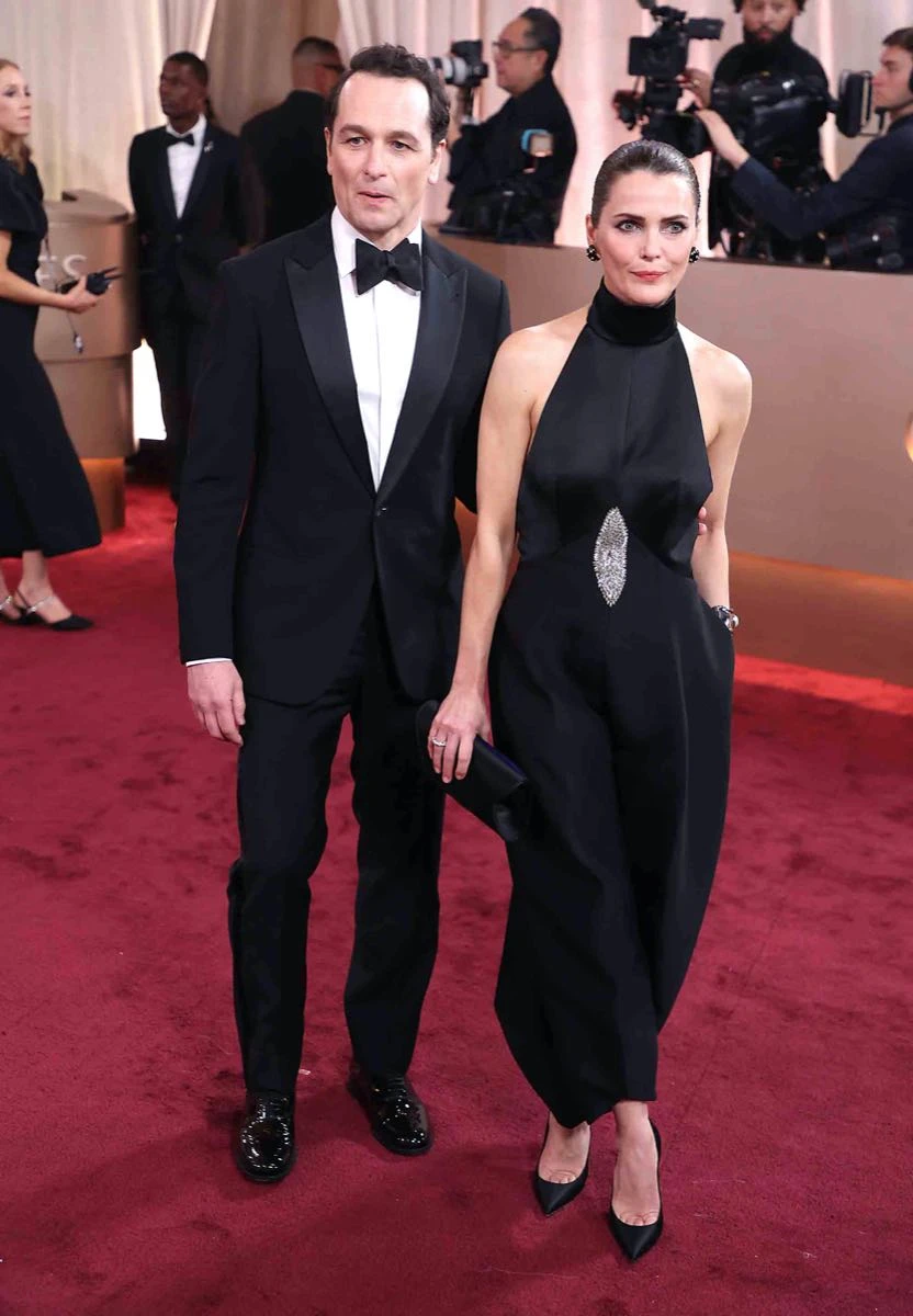 Matthew Rhys y Keri Russell. 