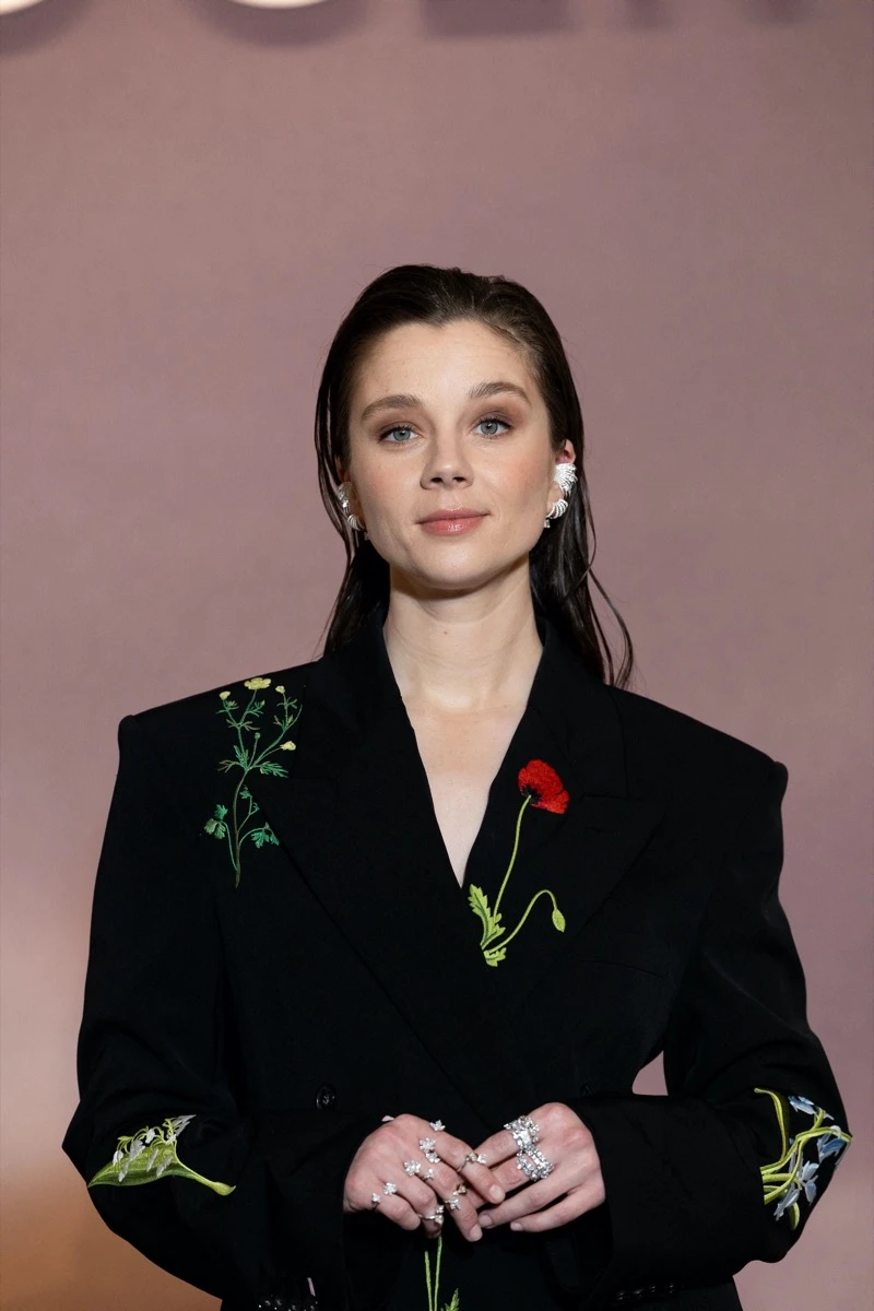 Tendencias de pelo 2026: el regreso de los peinados románticos y simples