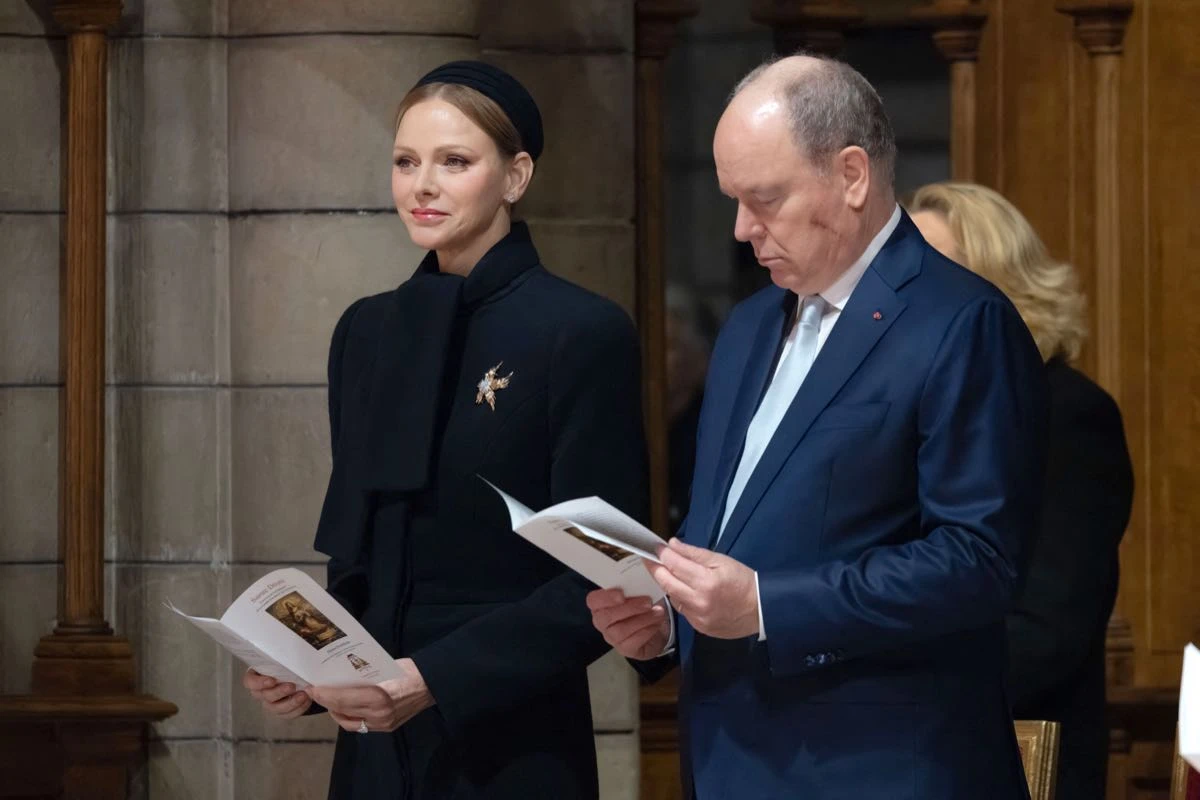 Albert II de Monaco y la princesa Charlène de Monaco  en la catedral de Mónaco.