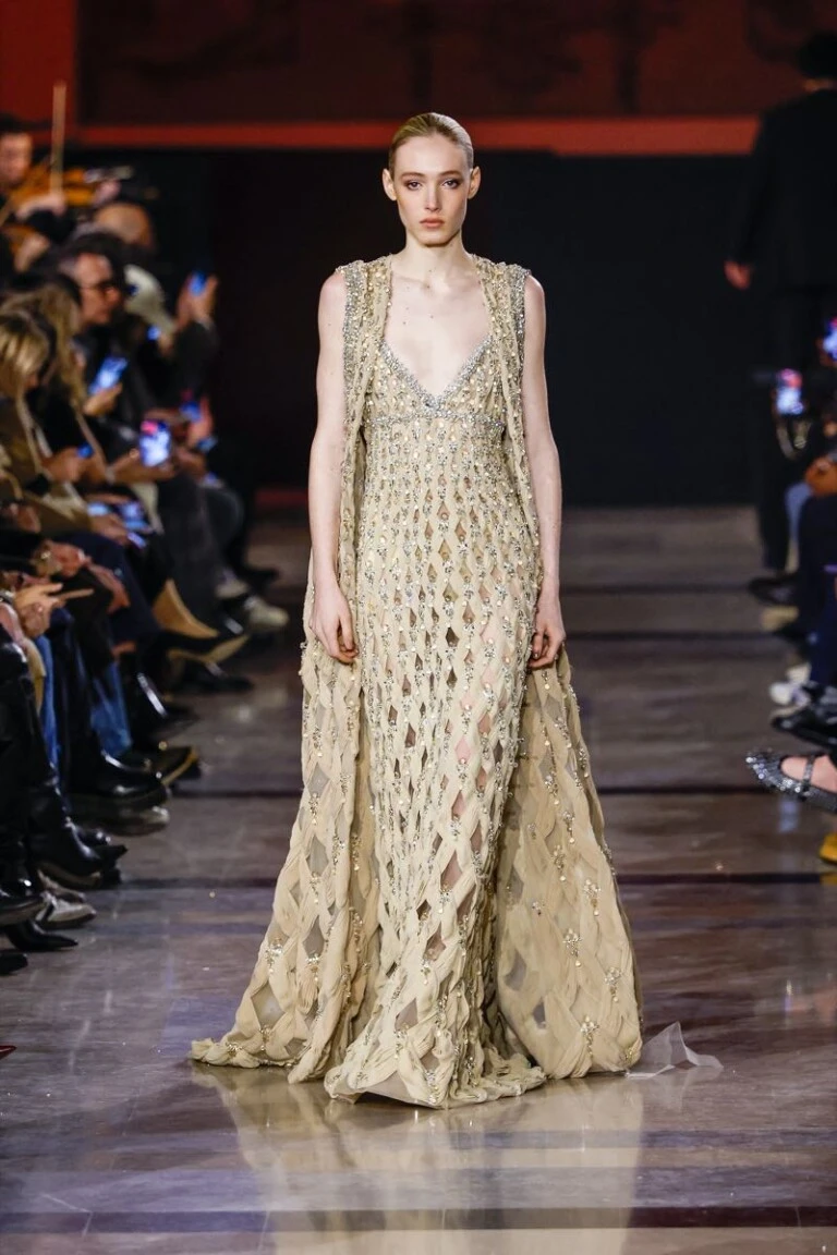 Desfile Elie Saab, colección Haute Couture primavera verano 2026