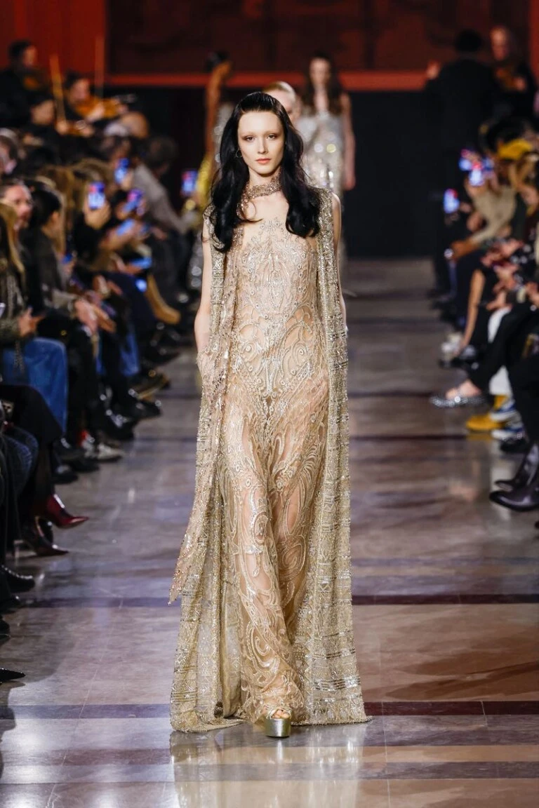 Desfile Elie Saab, colección Haute Couture primavera verano 2026