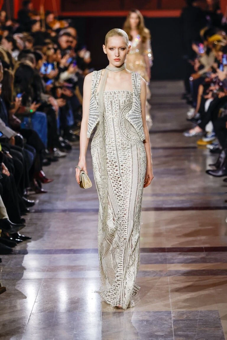 Desfile Elie Saab, colección Haute Couture primavera verano 2026