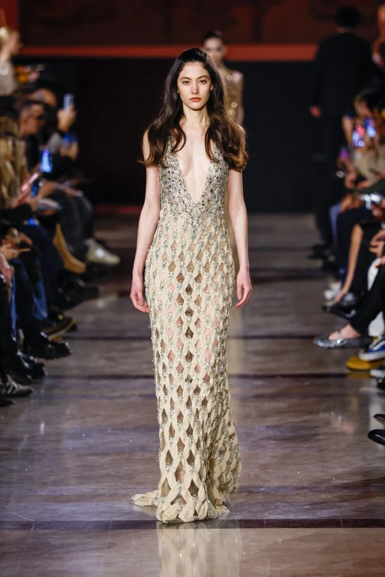 Desfile Elie Saab, colección Haute Couture primavera verano 2026