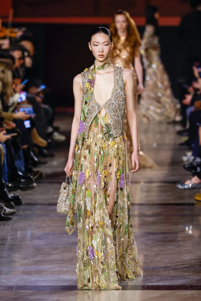 Desfile Elie Saab, colección Haute Couture primavera verano 2026