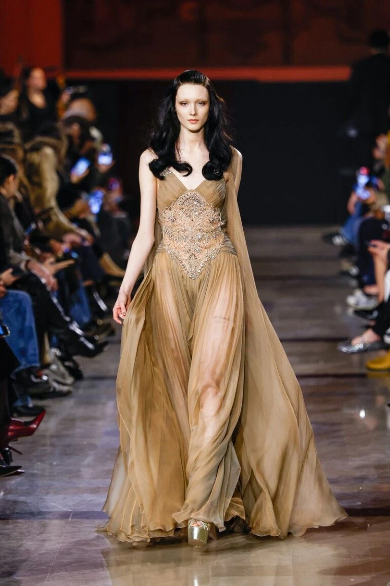 Desfile Elie Saab, colección Haute Couture primavera verano 2026