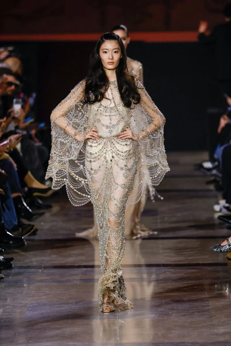 Desfile Elie Saab, colección Haute Couture primavera verano 2026