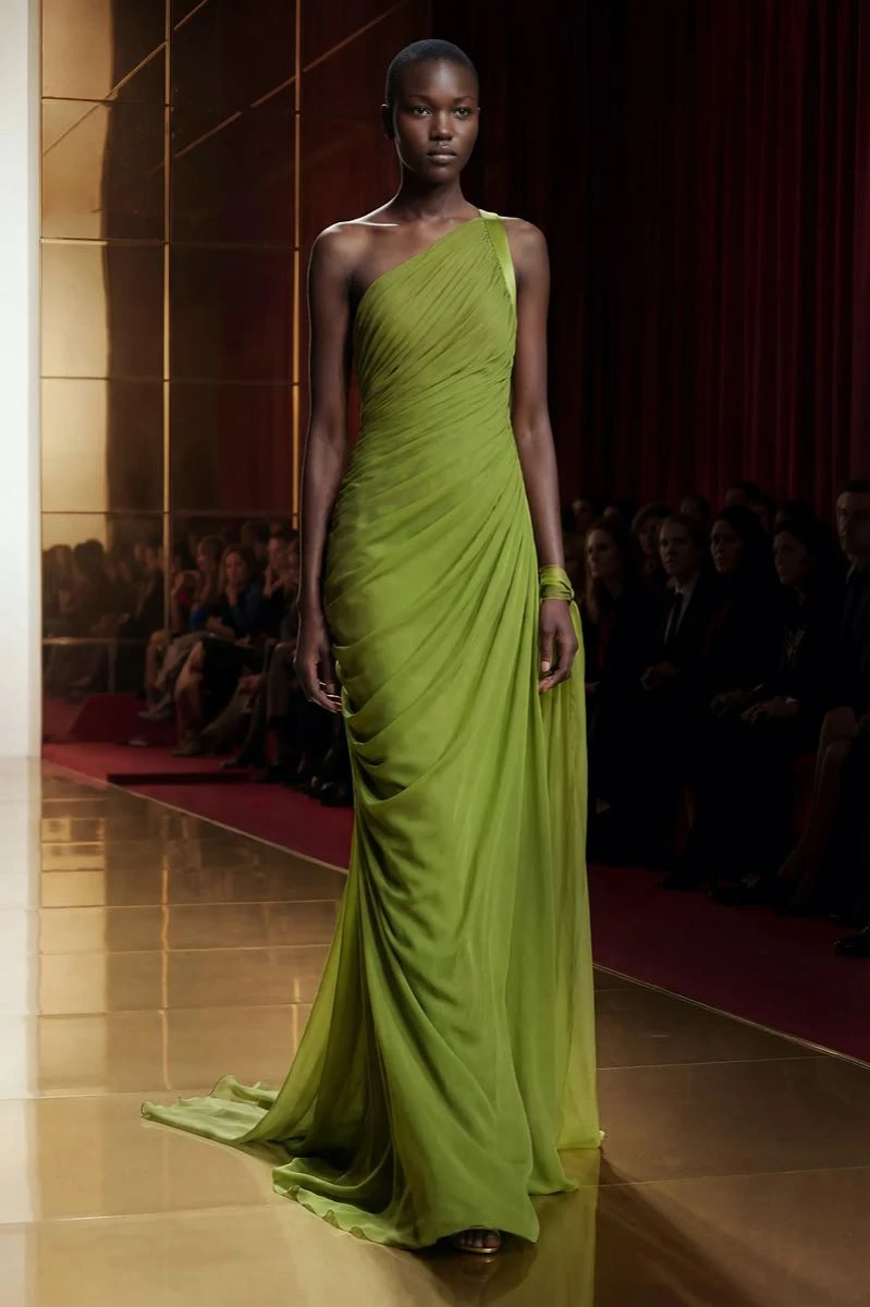 Alexis Mabille, colección Haute Couture primavera verano 2026 en París.