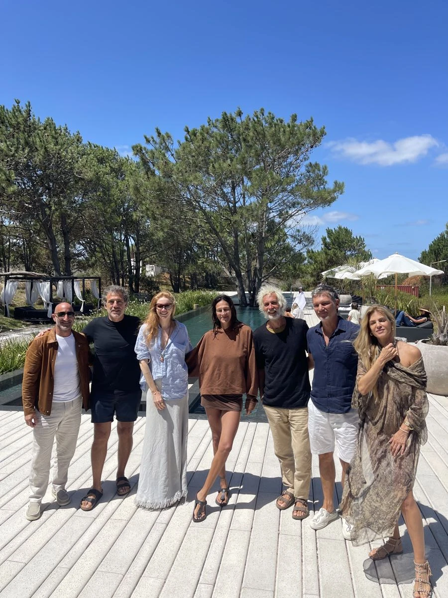 Hernan Tebele, Alejandro Pueyrrredon, Martina Correa, Dolores Trull, Chino Moro, Leo Mateu y Daniela Urzi en Kemay