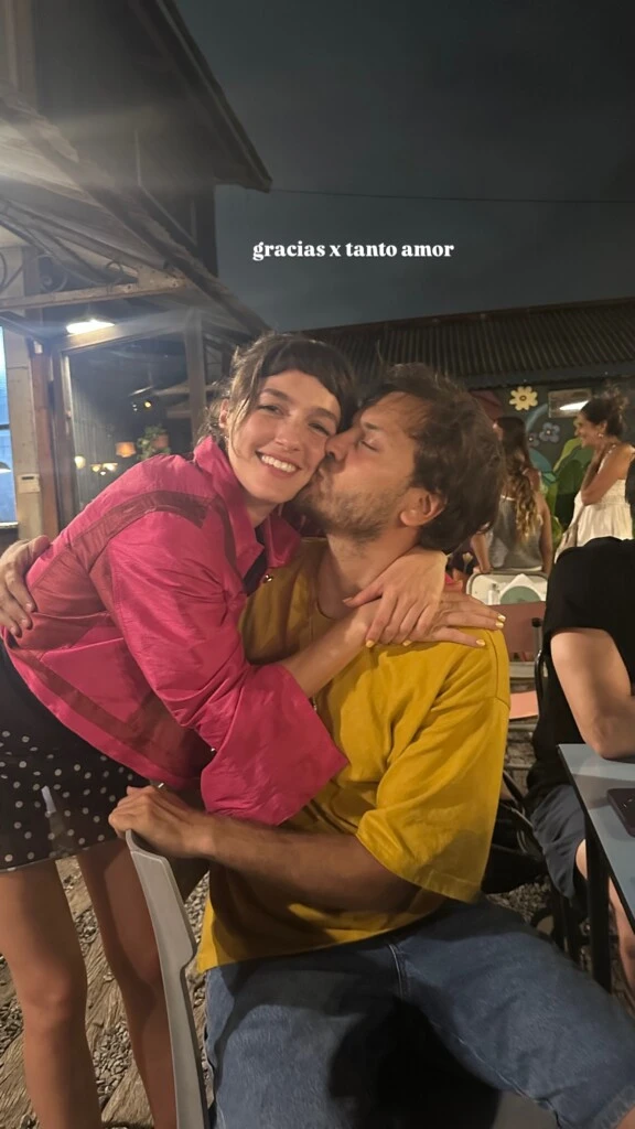 “Gracias por tanto amor”, escribió Andrés, sintetizando el momento.