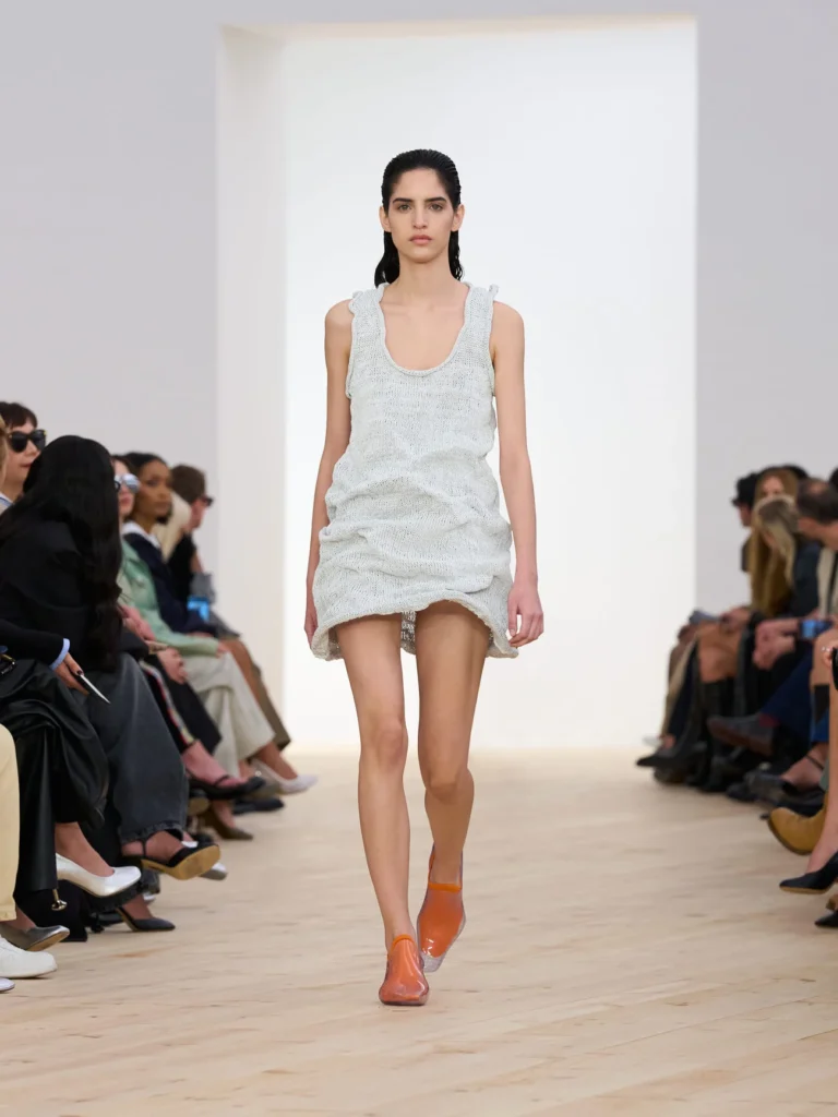 Dalene Weber para loewe