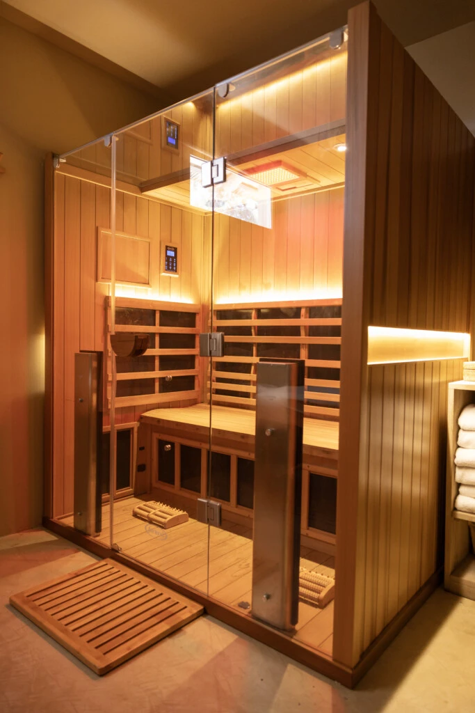 A lo largo del año, el centro también desarrolla ciclos de mindfulness, workshops temáticos y retiros de varios días en entornos naturales únicos.