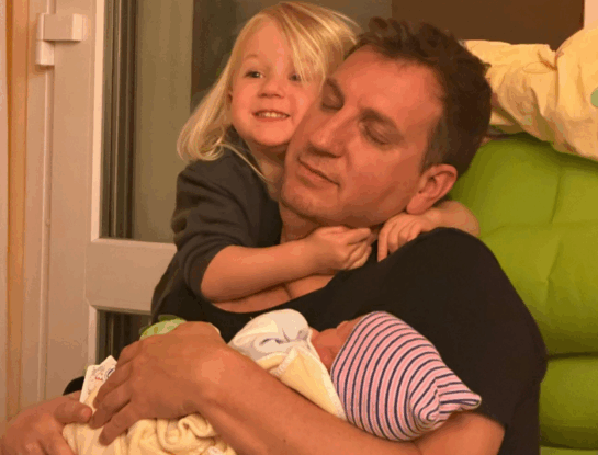 Maxi López enterneció en redes al compartir fotos inéditas junto a Lando, su hijo recién nacido y Elle