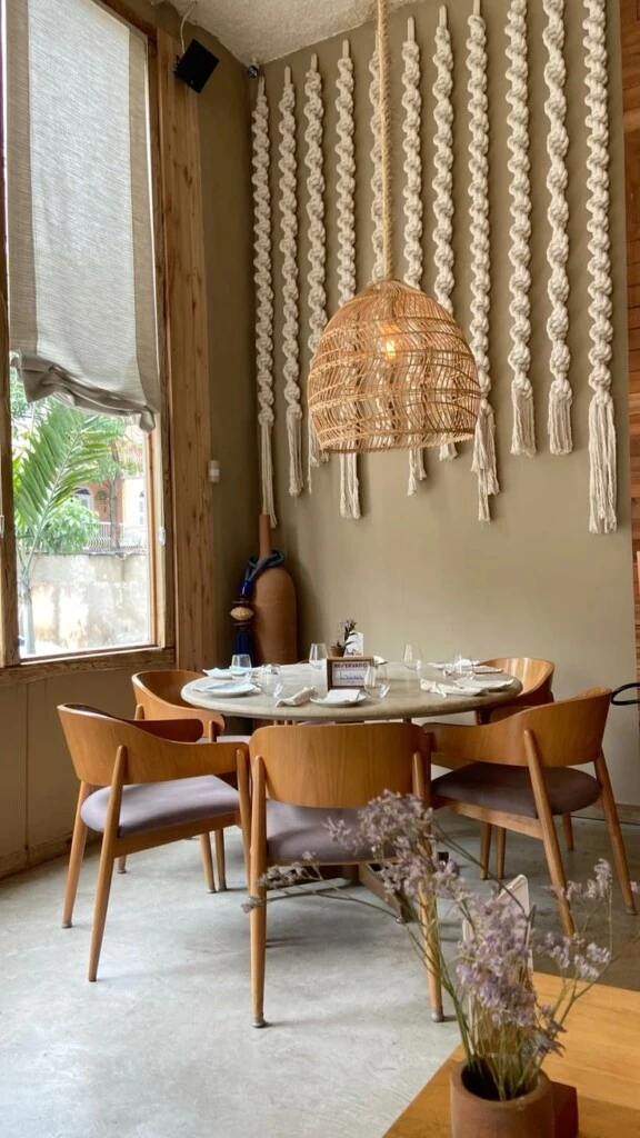 Paredes decoradas con sogas