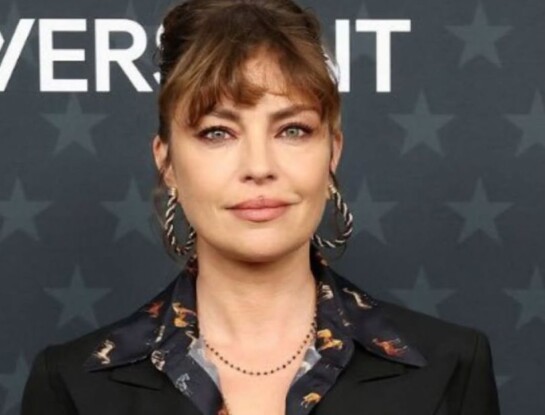 El look de Dolores Fonzi en los Critics Choice Awards: elegancia minimalista y sastrería clásica