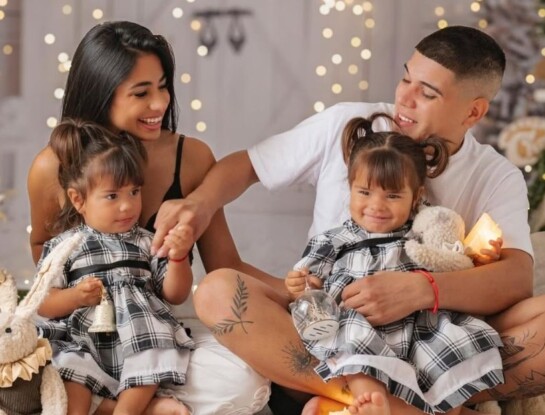 Las estrictas condiciones de Daniela Celis y Thiago Medina para buscar una niñera para sus gemelas