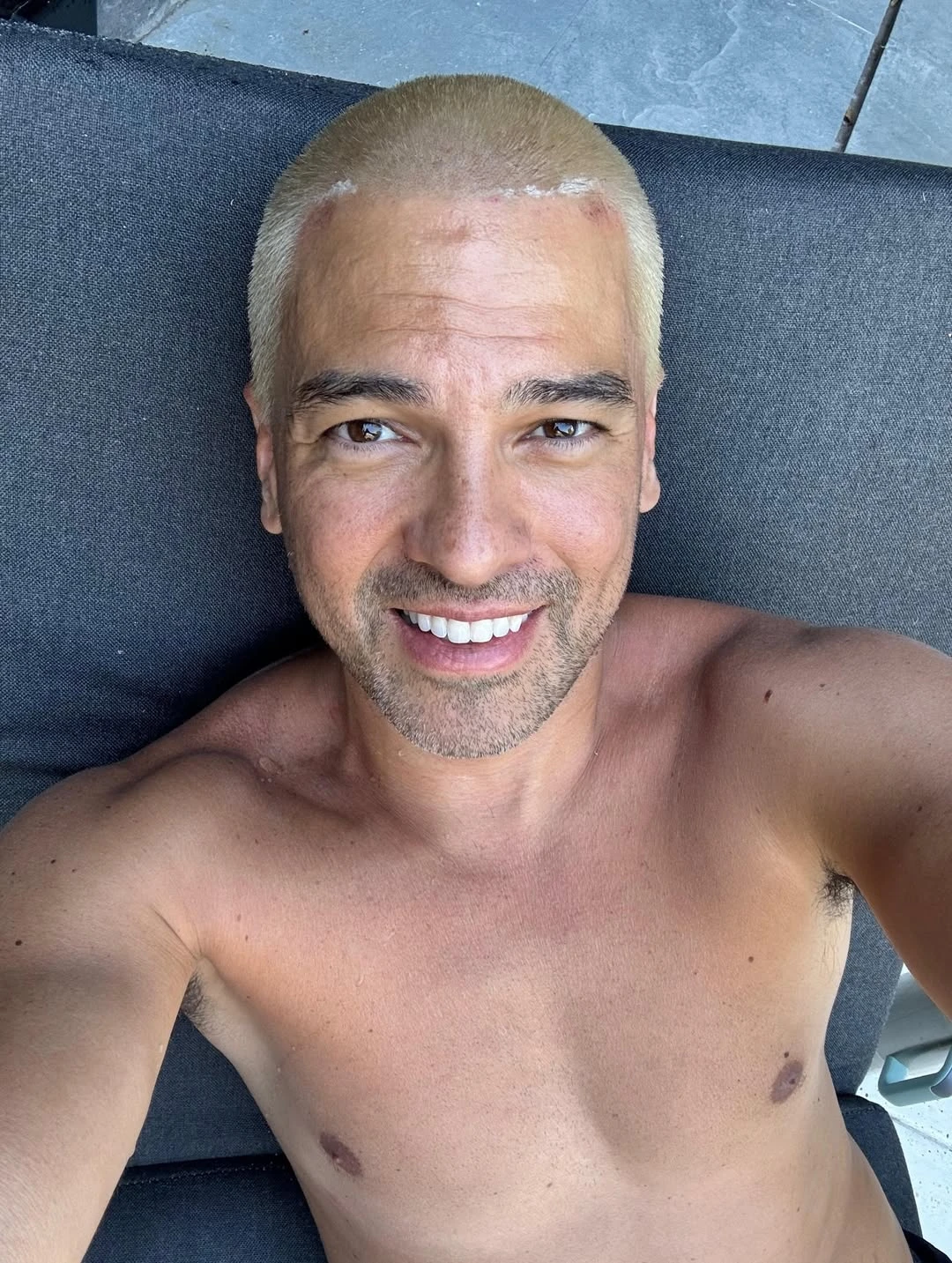 El Chino Leunis y un cambio de look drástico para comenzar 2026: “Animarse es parte de la vida”