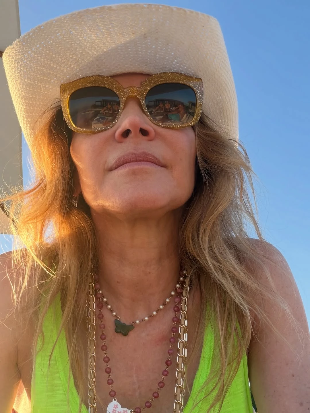Vero Lozano y su familia disfrutan del verano en Punta del Este entre amigos, amor y rutina familiar