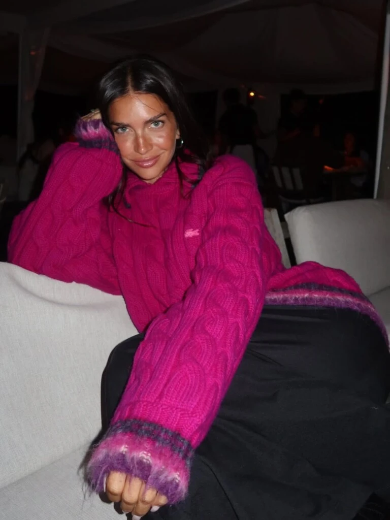 Así resolvió Zaira Nara un look playero ideal para una noche fresca