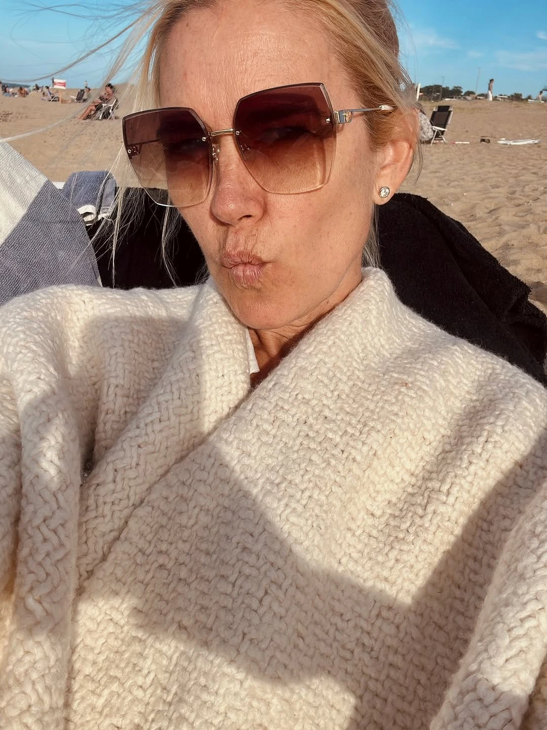 Valeria Mazza, muy relajada en el balneario.