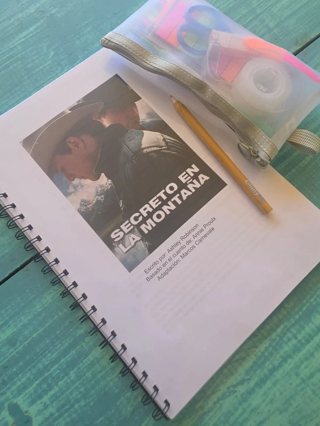 Las fotos de Benjamín Vicuña en Punta del Este junto a sus cinco hijos y Anita Espasandin