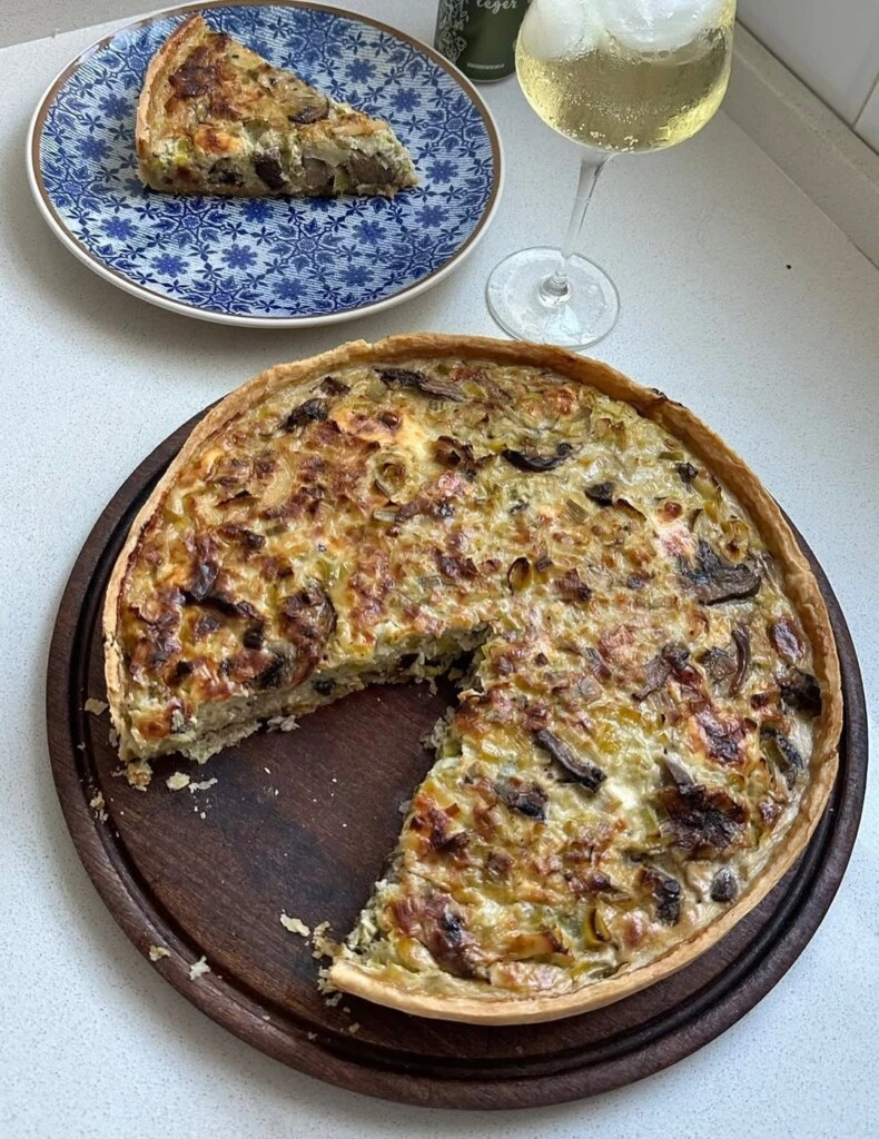 Quiche de puerros, hongos y queso azul