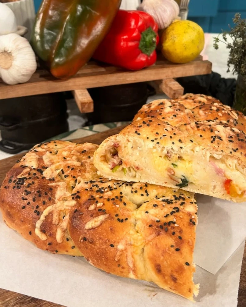 Pan trenzado relleno