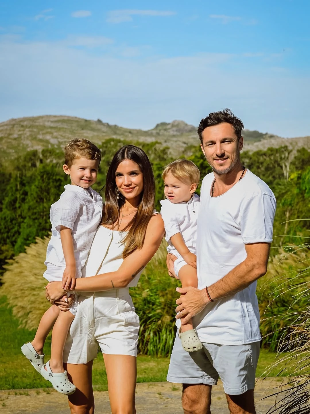 Así fue el cumpleaños de Noah, el hijo mayor de Pico Mónaco y Diana Arnopoulos: fiesta temática, torta soñada y looks en total white