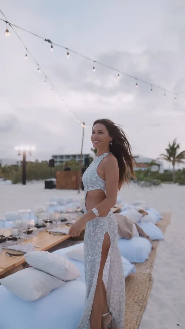 Pampita celebró sus 48 años con una noche mágica frente al mar