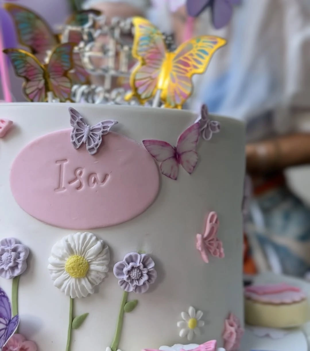 Así fueron los delicados detalles del pastel. Foto: IG.