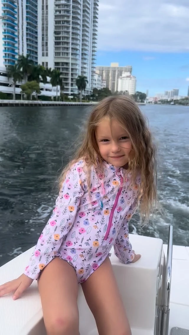 La foto de Anita en la lancha, captura de uno de los videos que García Moritán borró tras las críticas