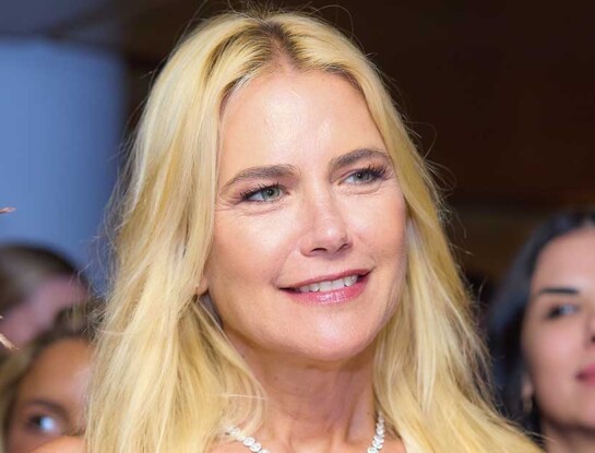 Valeria Mazza deslumbró en un evento de Punta del Este con un impactante look total white